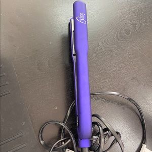 Brand new used once ion flat iron